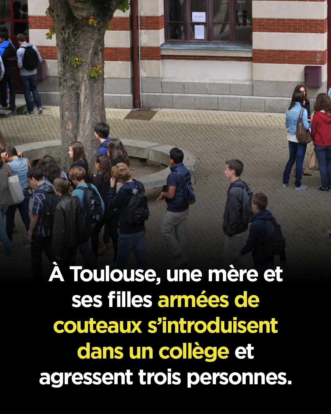 À Toulouse, une mère et ses deux filles ont fait irruption armée dans un collège, provoquant la panique. L’incident, lié à un différend entre élèves, n’a pas fait de blessés graves mais a choqué la communauté éducative. Dans un établissement scolaire du centre de Toulouse, une scène à la fois soudaine et inquiétante a semé la panique parmi élèves et personnels. Une mère de famille et ses deux filles adolescentes ont fait irruption dans un collège, armées de couteaux. Les faits, liés à un différend entre jeunes, ont rapidement dégénéré en intervention violente. Si aucune blessure grave n’est à déplorer, l’émotion reste vive dans la communauté éducative après cet épisode marquant.  Intrusion armée dans un collège de Toulouse Au sein du collège Clémence Isaure à Toulouse, dans le département de la Haute-Garonne, une intrusion armée dans un collège a eu lieu mercredi matin, provoquant une vive inquiétude parmi les élèves et le personnel.  Selon les informations du parquet de Toulouse, une femme de 44 ans et ses deux filles âgées de 14 et 17 ans ont pénétré dans l’établissement armées de couteaux et d’une feuille de boucher.  Elles se seraient dirigées vers plusieurs élèves ainsi qu’une surveillante qui est intervenue pour tenter de stopper l’agression, sans qu’aucune blessure grave ne soit constatée.  Le procureur de la République de Toulouse, David Charmatz, a confirmé les faits et précisé que l’enquête avait été confiée à la police judiciaire afin de comprendre le déroulement exact de l’intrusion. Selon les premiers éléments, un différend entre élèves serait à l’origine de cette irruption dans l’établissement scolaire.  D’après des témoignages relayés par la presse locale, la mère de famille serait intervenue pour son fils scolarisé dans le collège, ce qui aurait contribué à l’escalade de la situation.  L’établissement, situé en plein centre-ville de Toulouse, a rapidement été sécurisé par les équipes éducatives en attendant l’arrivée des forces de l’ordre.