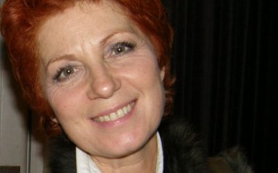“Je gueulais tout le temps, je hurlais” : Véronique Genest revient sur le décès de sa mère dans un Ehpad qu’elle accuse de maltraitances