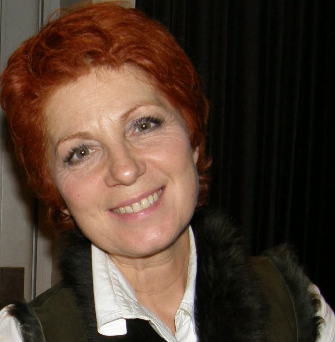 “Je gueulais tout le temps, je hurlais” : Véronique Genest revient sur le décès de sa mère dans un Ehpad qu’elle accuse de maltraitances