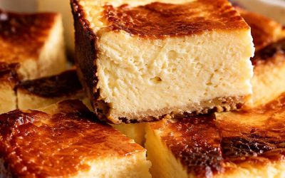 Gâteau au yaourt grec cuit au four