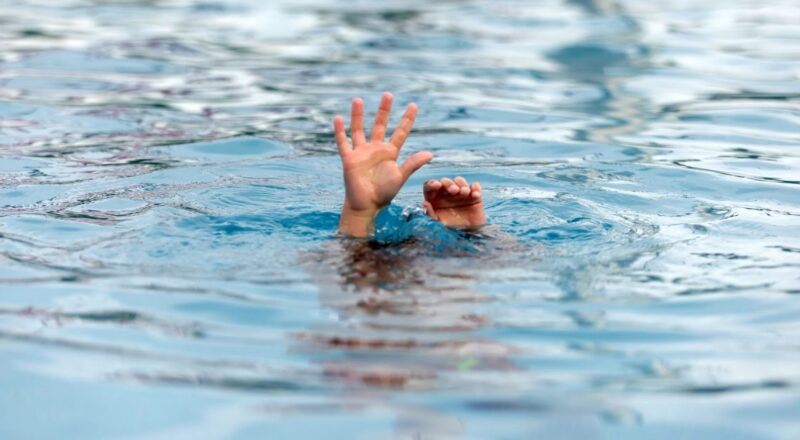 “Elle tentait de rejoindre son grand frère” : une petite fille de 5 ans victime d’une noyade dans un centre aquatique retrouvée “dans un état grave”