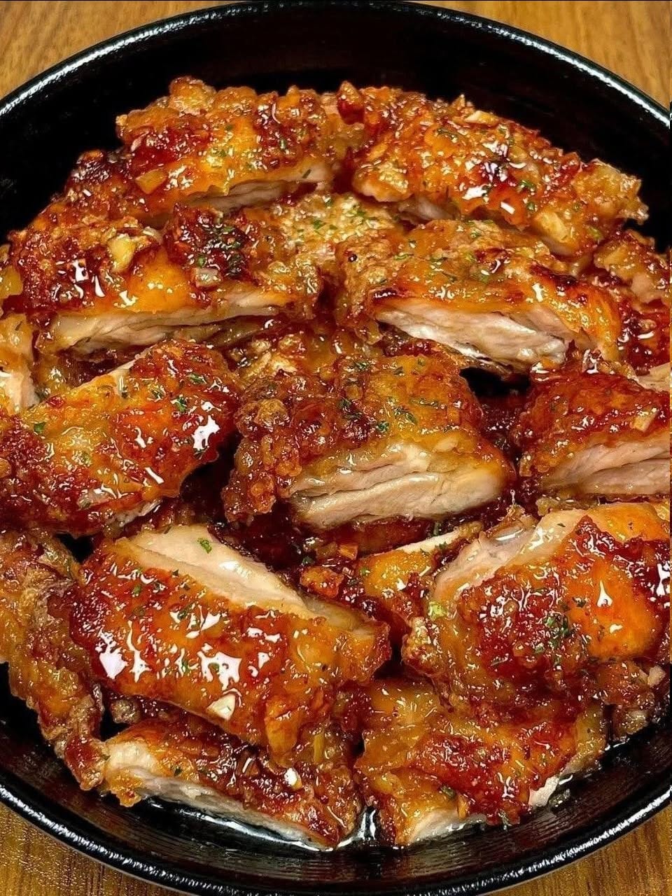 Conservez précieusement cette recette, car c’est un véritable trésor. Je l’ai envoyée aux personnes qui m’ont saluée. Je suis triste 😞 car personne n’apprécie mon travail. Un utilisateur m’a écrit pour me dire que ça ne valait pas la peine de la publier, puisque personne ne s’y intéresse 😭😭😭 CECI EST UNE EXPÉRIENCE. PARTAGEZ VOTRE VIE.